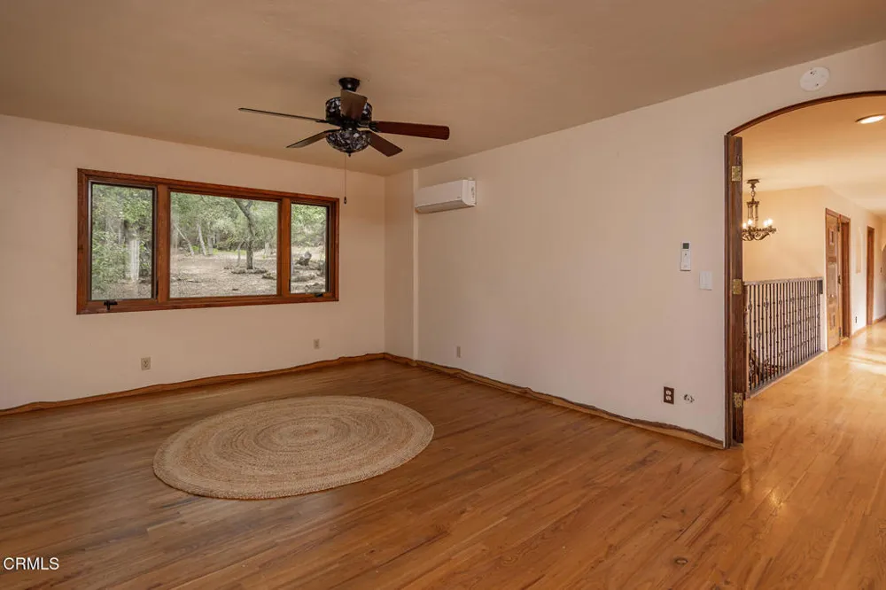 1519 Ayers Avenue Ojai, CA 93023