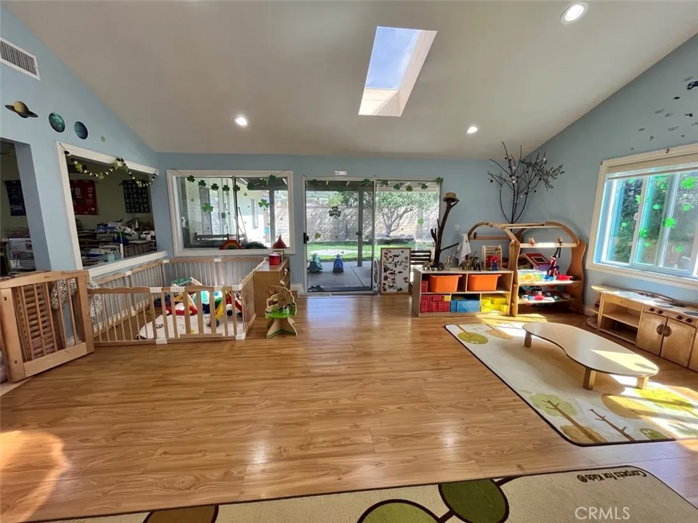 18726 La Guardia Rowland Heights, CA 91748
