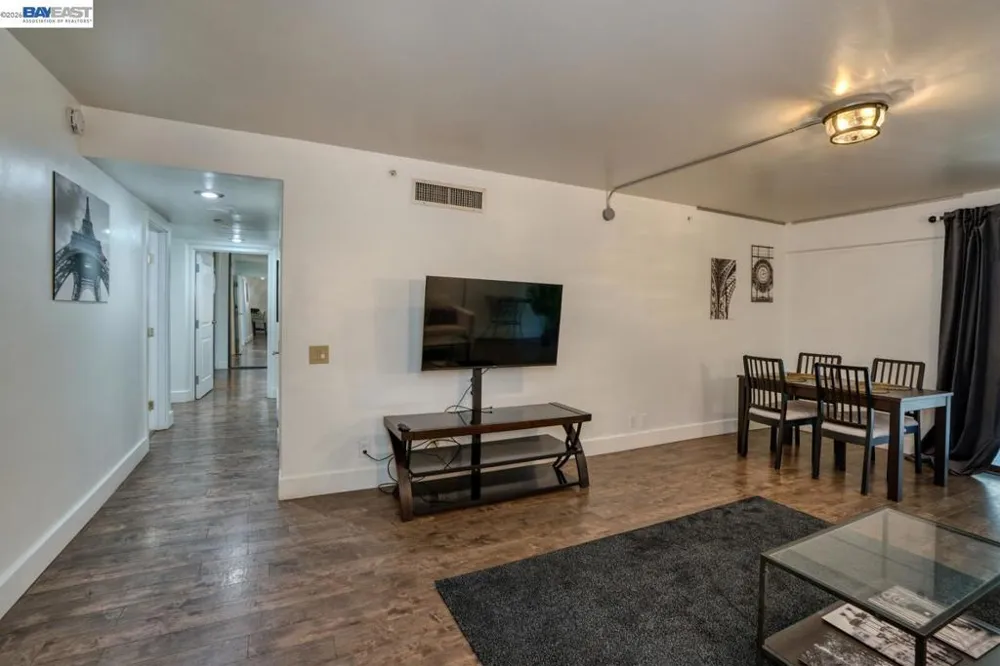 500 N St #205 Sacramento, CA 95814