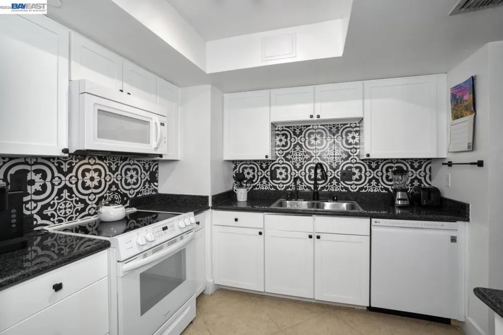 500 N St #205 Sacramento, CA 95814