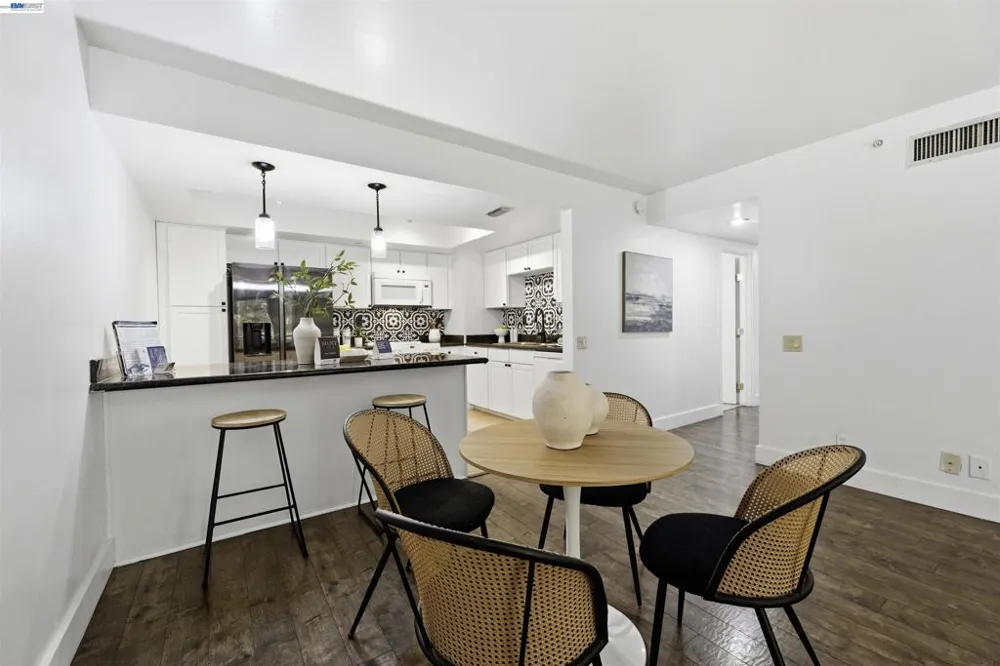 500 N St #205 Sacramento, CA 95814