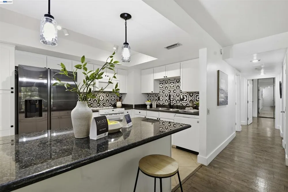 500 N St #205 Sacramento, CA 95814