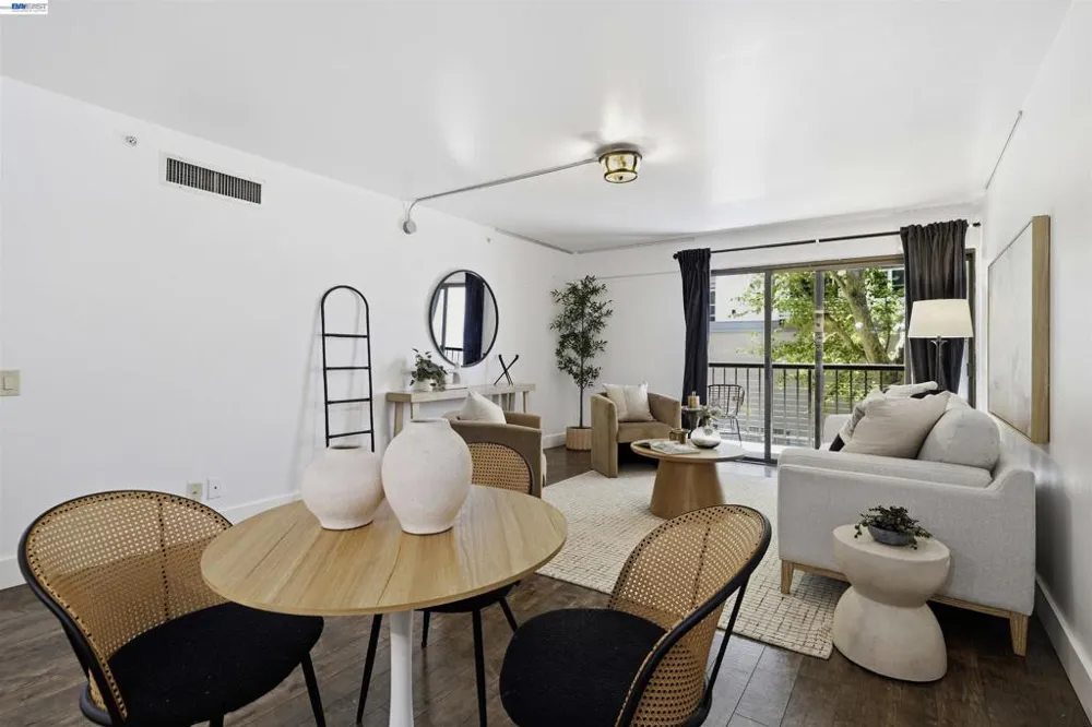 500 N St #205 Sacramento, CA 95814