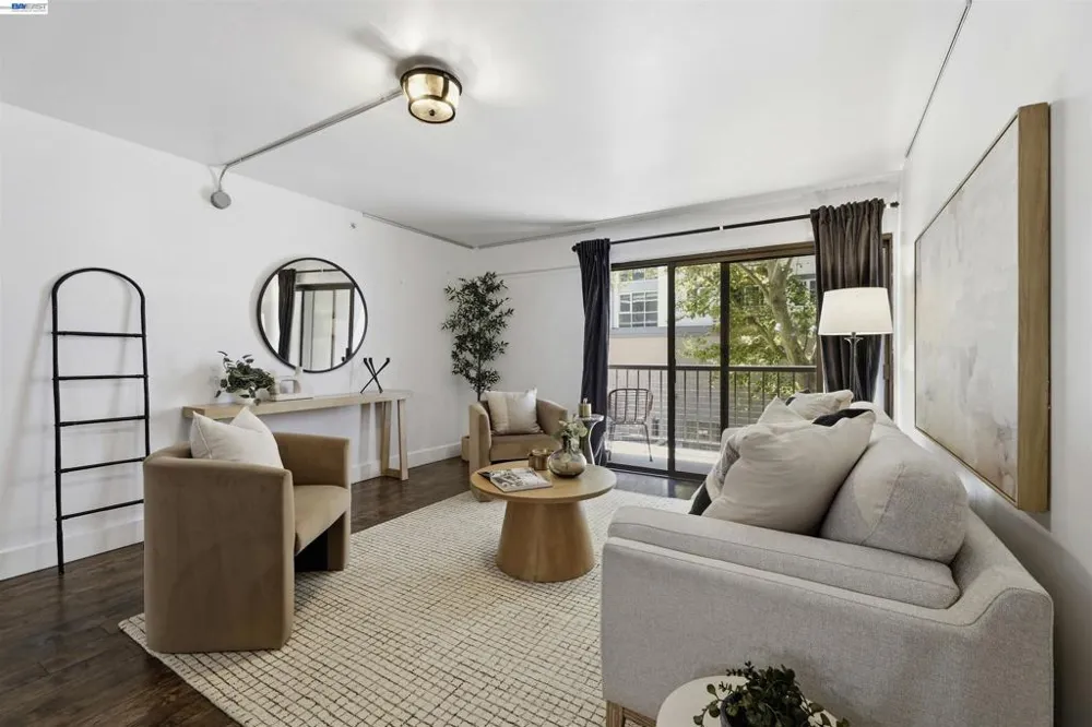 500 N St #205 Sacramento, CA 95814