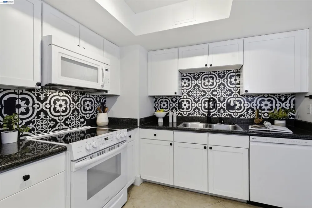500 N St #205 Sacramento, CA 95814
