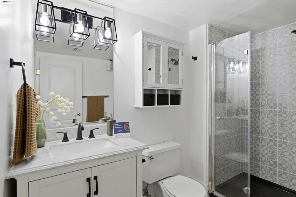 500 N St #205 Sacramento, CA 95814