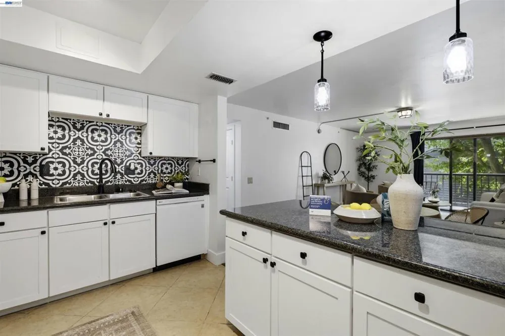 500 N St #205 Sacramento, CA 95814