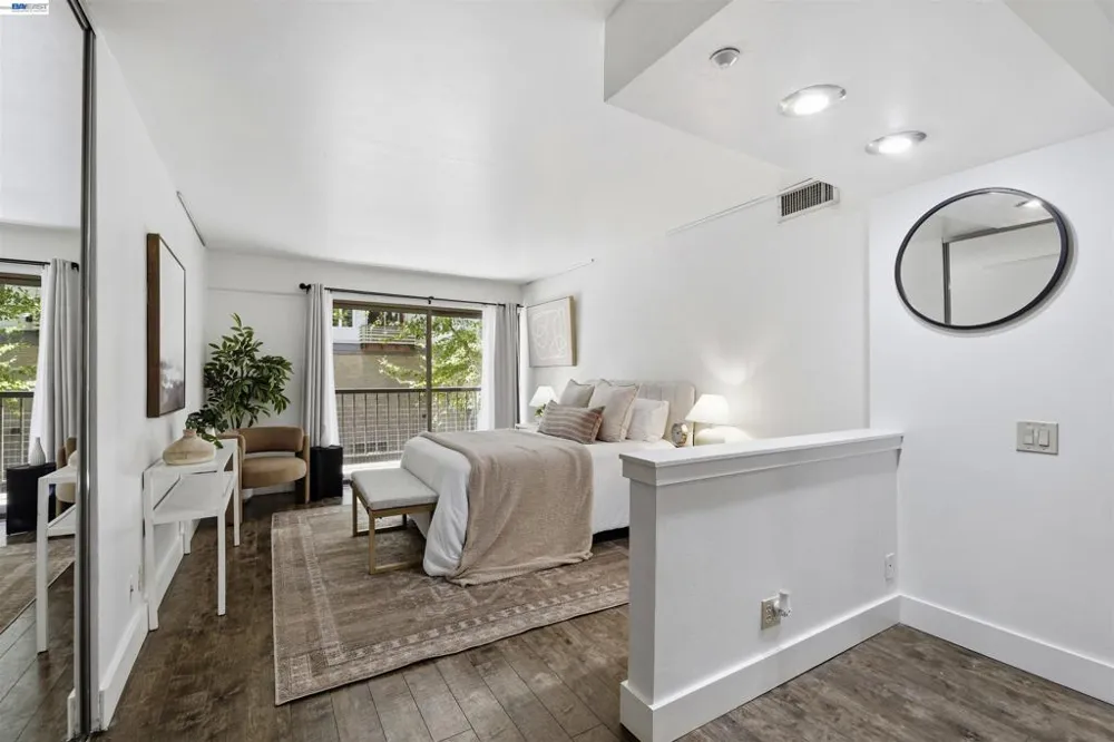 500 N St #205 Sacramento, CA 95814
