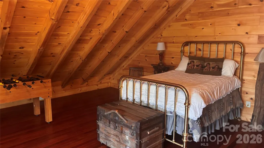 1694 Humpback Mountain Road Spruce Pine, NC 28777