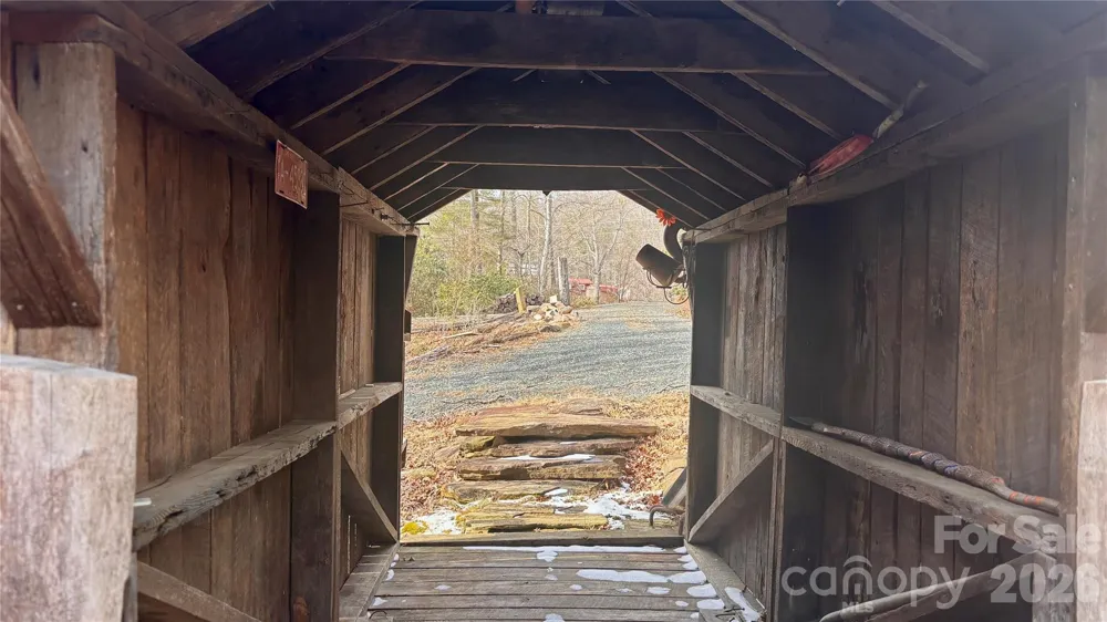 1694 Humpback Mountain Road Spruce Pine, NC 28777