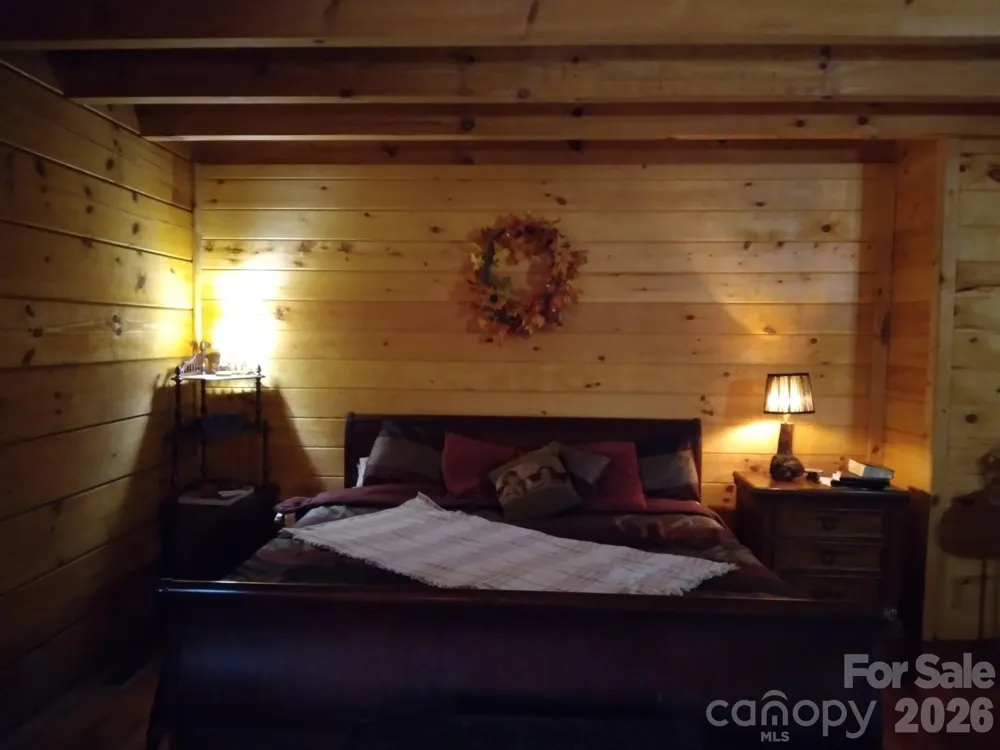 1694 Humpback Mountain Road Spruce Pine, NC 28777