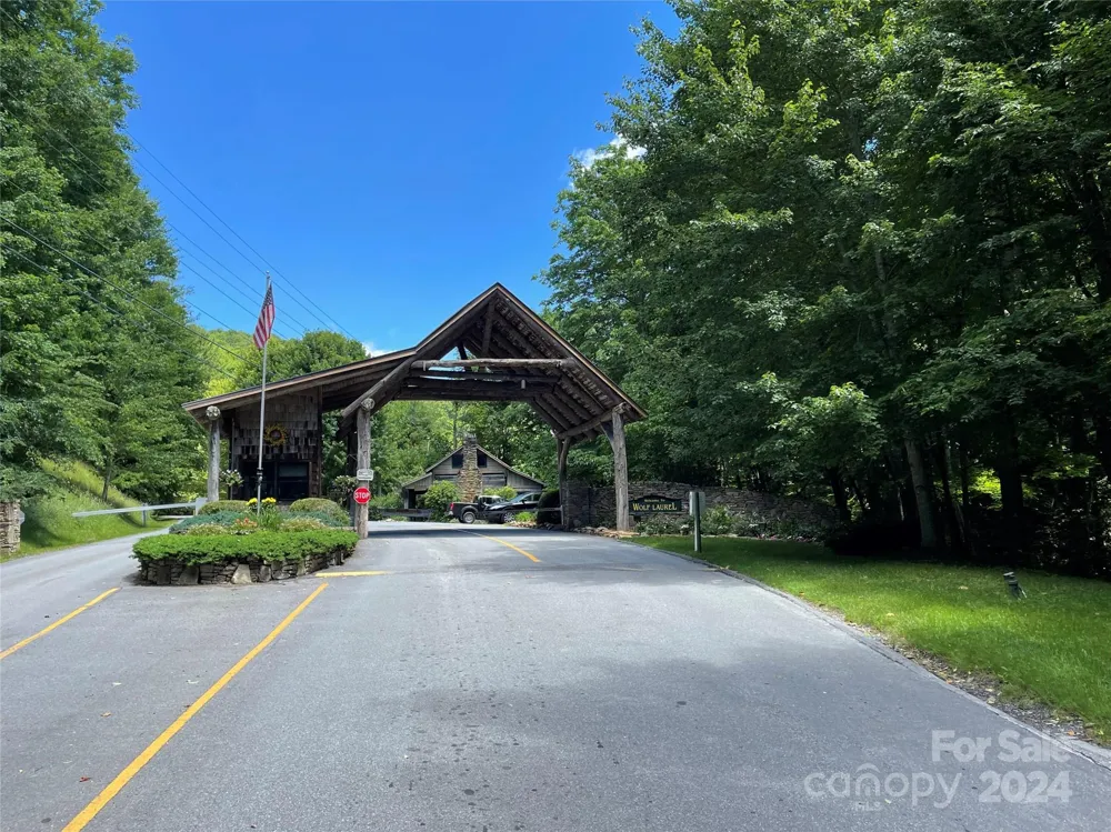 000 El Miner Drive #464 Mars Hill, NC 28754