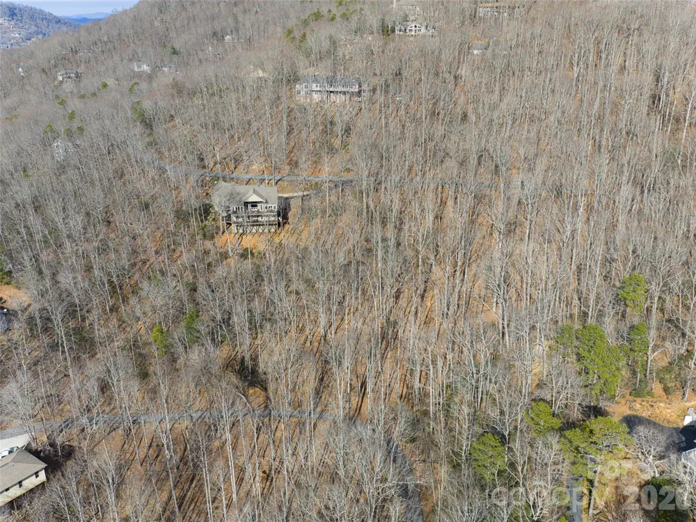 40 Cedar Drive Mills River, NC 28759