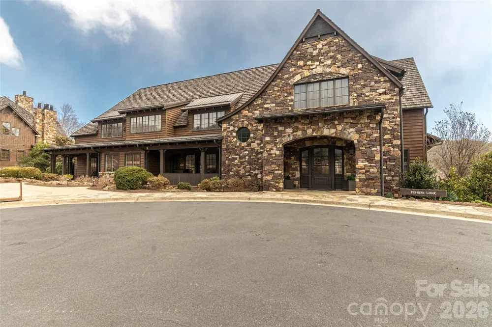 630 Spring Cove Lane Mill Spring, NC 28756