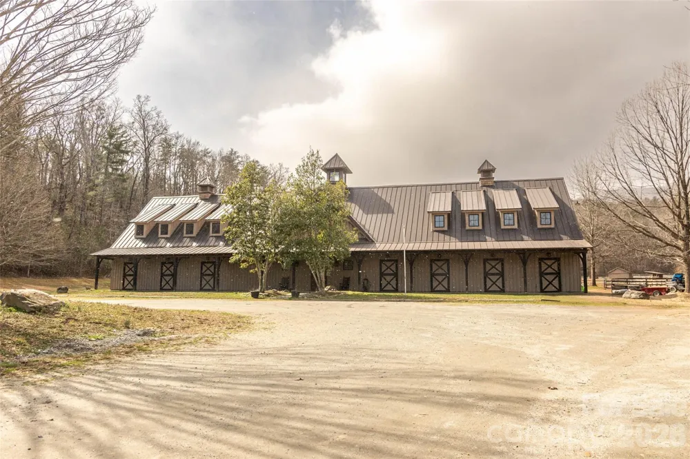 630 Spring Cove Lane Mill Spring, NC 28756