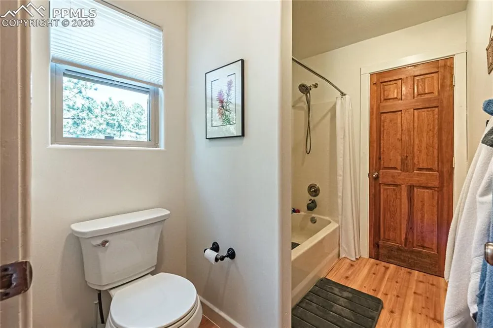 1210 Kenosha Drive Larkspur, CO 80118