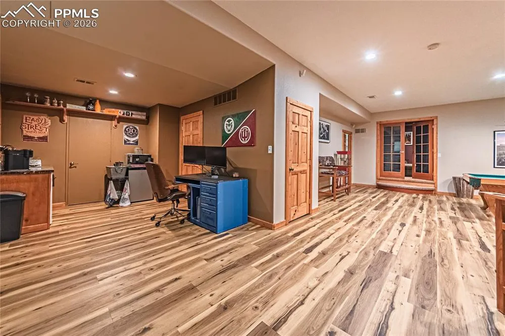 1210 Kenosha Drive Larkspur, CO 80118