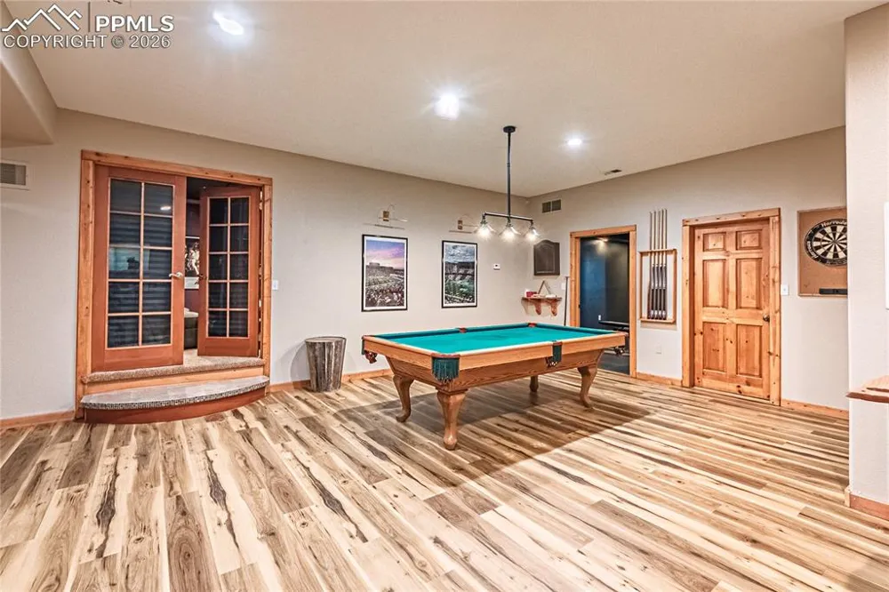 1210 Kenosha Drive Larkspur, CO 80118