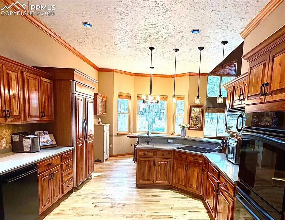 1210 Kenosha Drive Larkspur, CO 80118