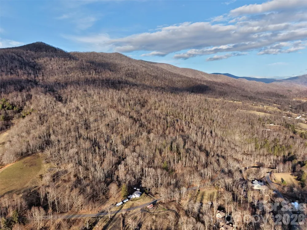 0000 Fork Mountain Road Bakersville, NC 28705