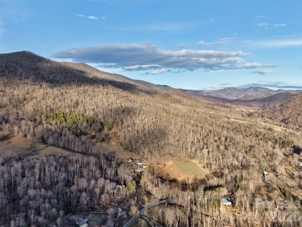 0000 Fork Mountain Road Bakersville, NC 28705