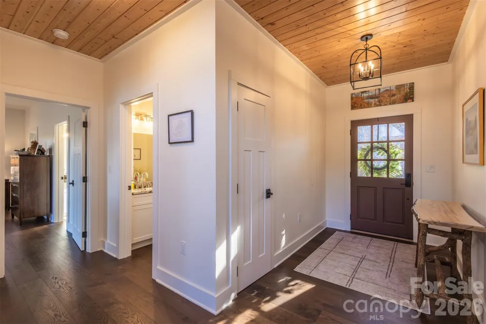 346 Birdymay Drive Tuckasegee, NC 28783