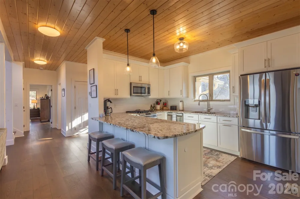 346 Birdymay Drive Tuckasegee, NC 28783