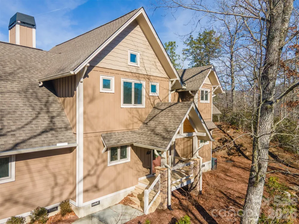 346 Birdymay Drive Tuckasegee, NC 28783