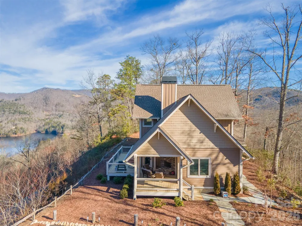 346 Birdymay Drive Tuckasegee, NC 28783