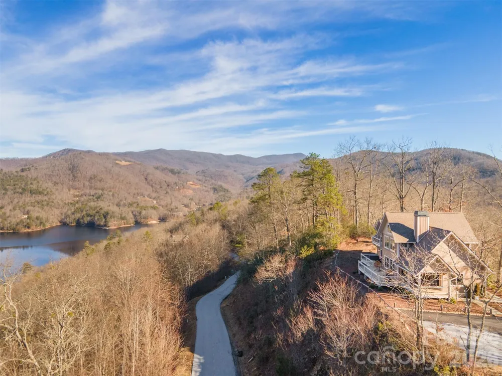 346 Birdymay Drive Tuckasegee, NC 28783