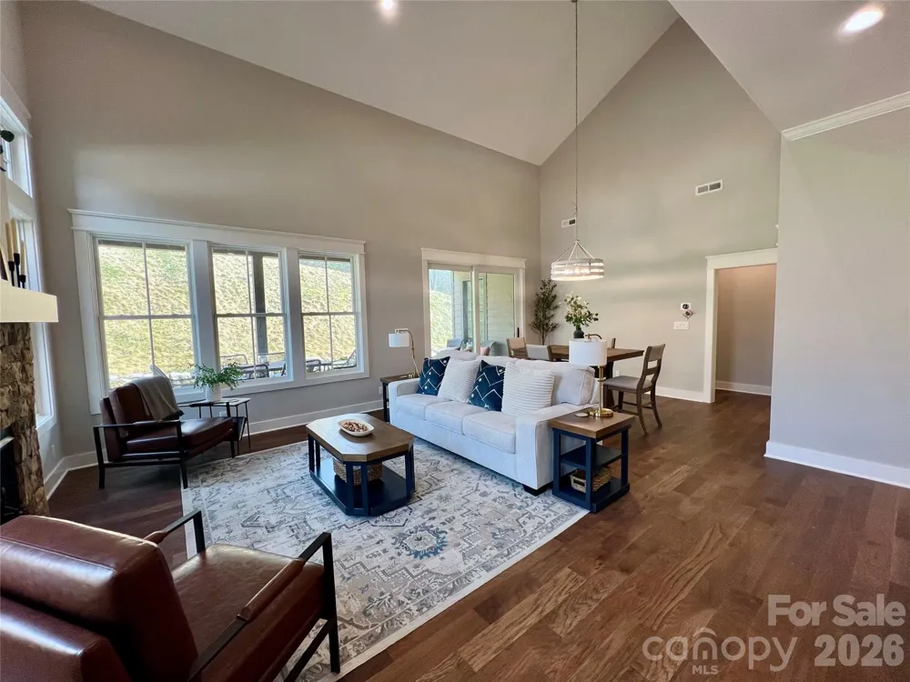 105 Chimney Chase Trail Hendersonville, NC 28739