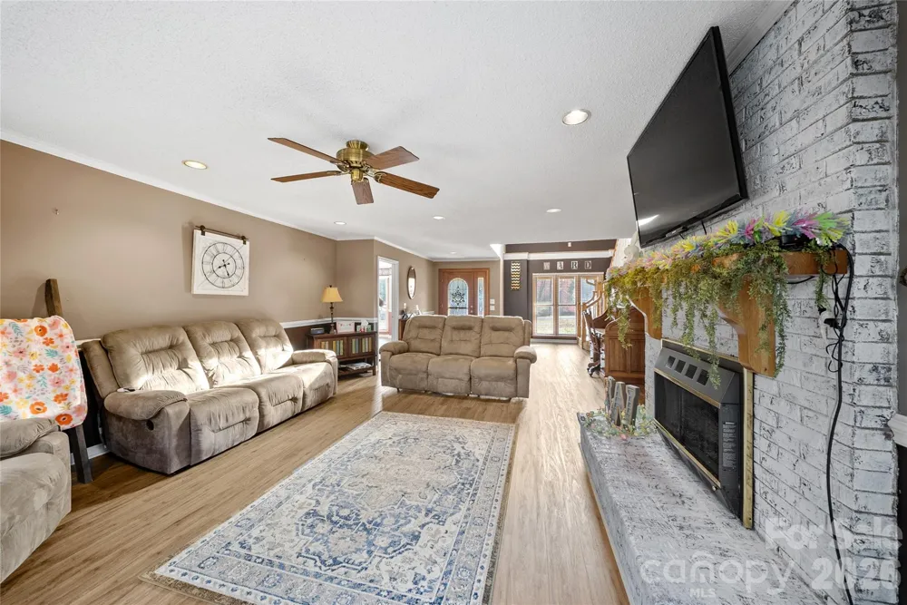 96 Valley Drive Badin, NC 28009