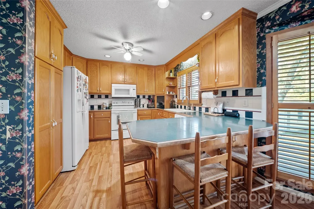 96 Valley Drive Badin, NC 28009