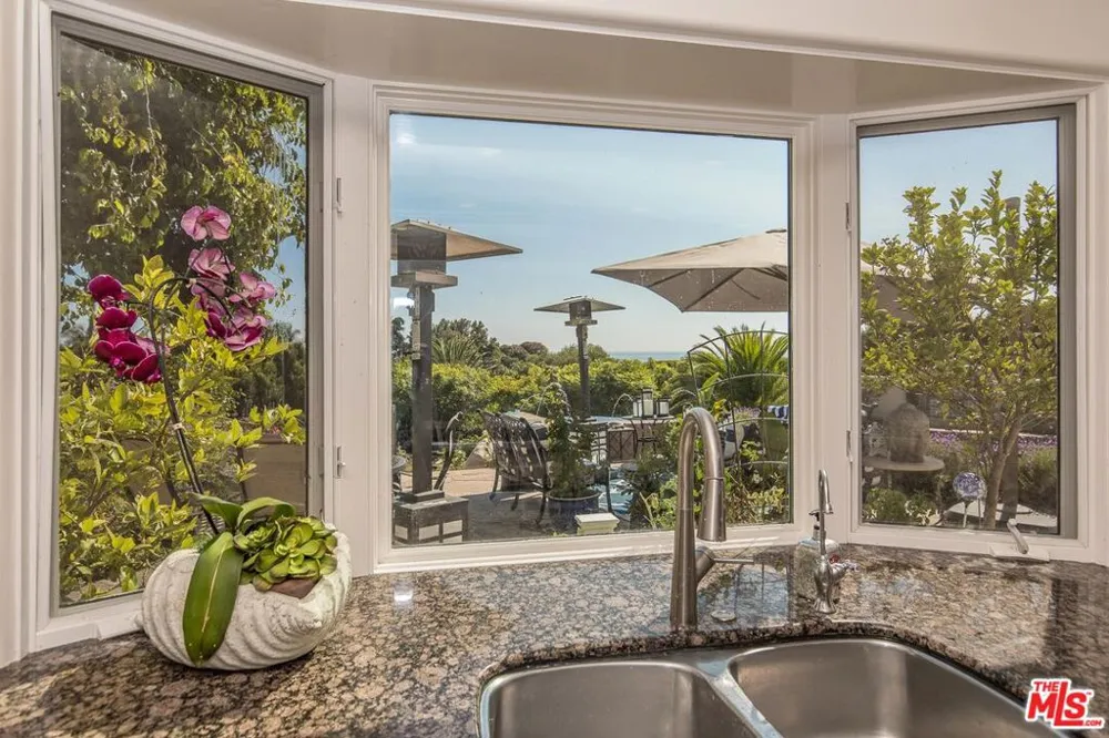 1601 Alisa Estate Santa Barbara, CA 93110