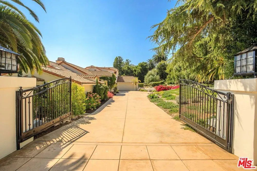 1601 Alisa Estate Santa Barbara, CA 93110