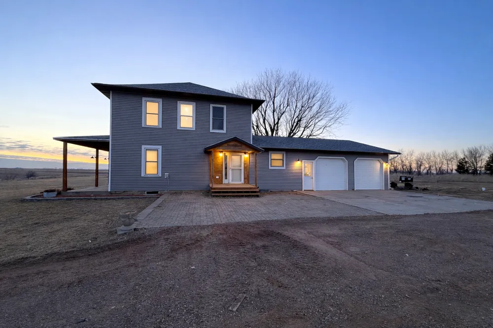 31318 830th Street Brewster, MN 56119