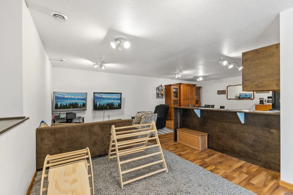 12470 W 270th Street Belle Plaine, MN 56011