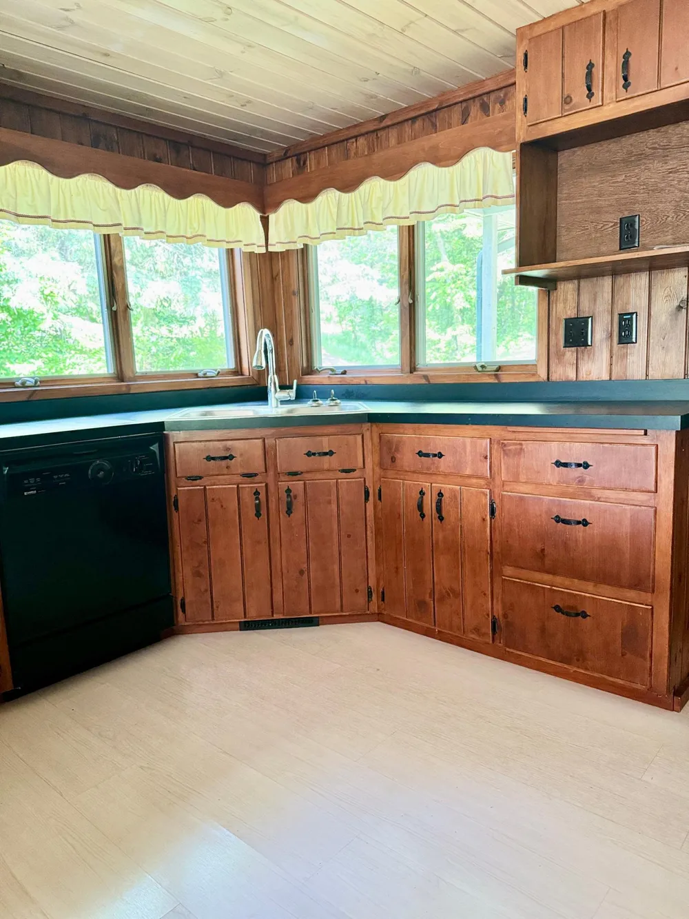 39130 Notebloom Lane Waubun, MN 56589
