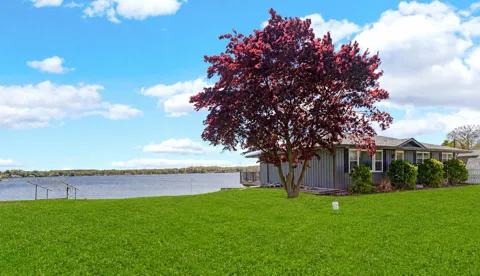 238 W Johnson Road