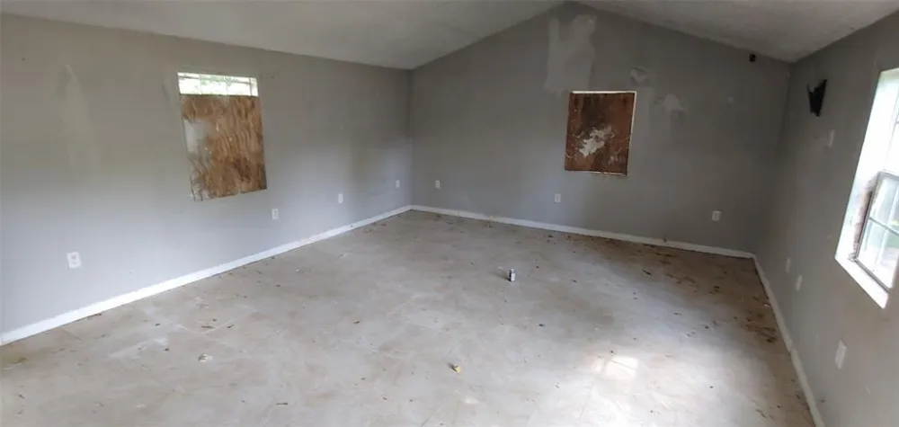 80 Jimmie Lane Shepherd, TX 77371
