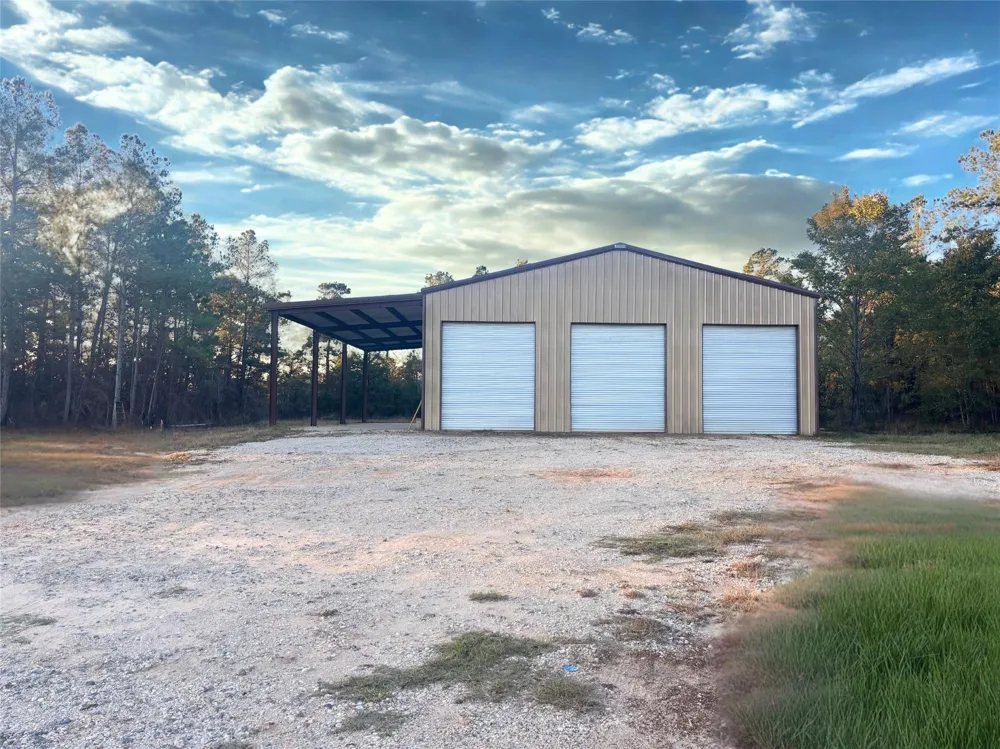 18074 Hill Road Cleveland, TX 77328