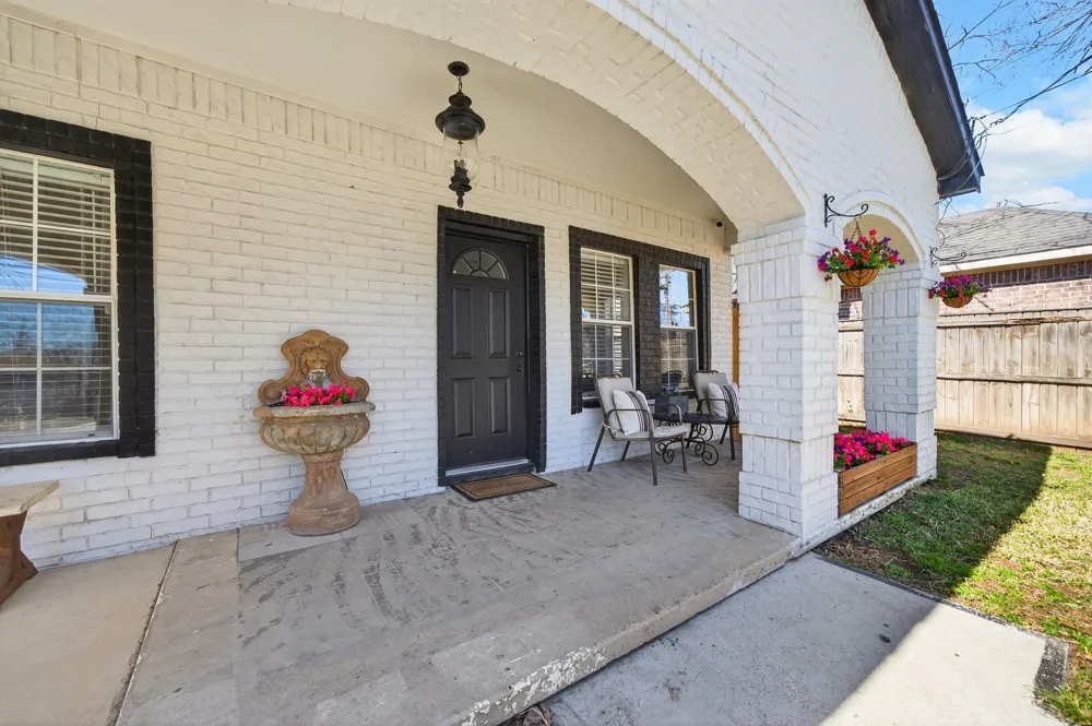 607 Bethpage Avenue Dallas, TX 75217