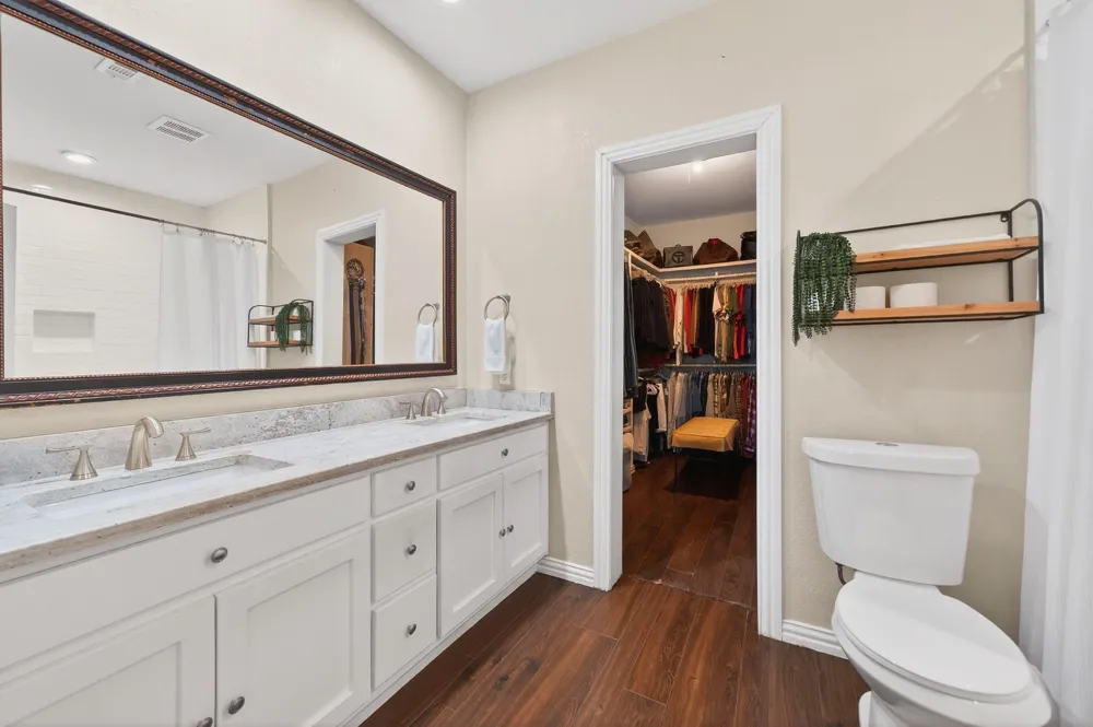 607 Bethpage Avenue Dallas, TX 75217