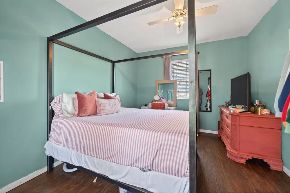 607 Bethpage Avenue Dallas, TX 75217