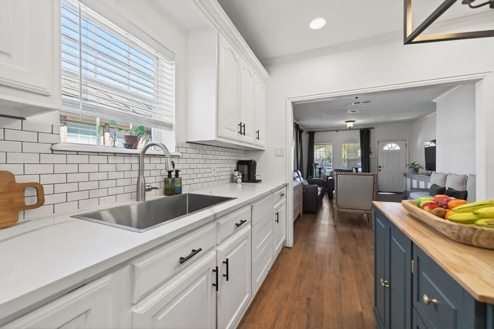 607 Bethpage Avenue Dallas, TX 75217