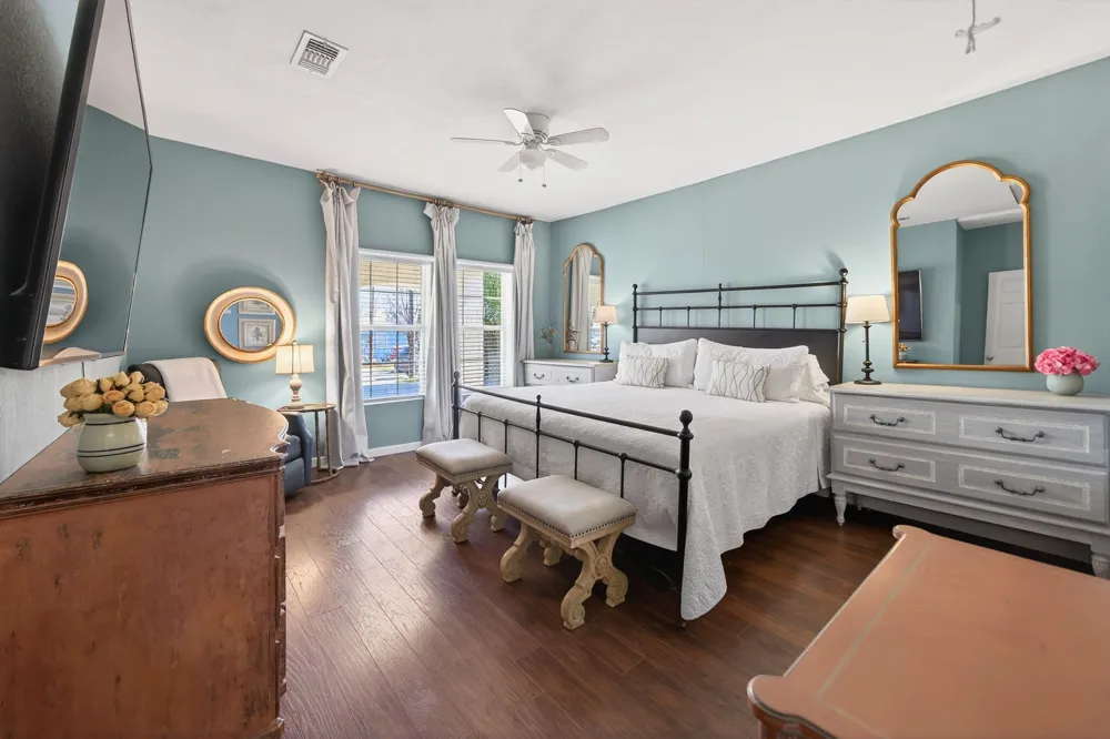 607 Bethpage Avenue Dallas, TX 75217