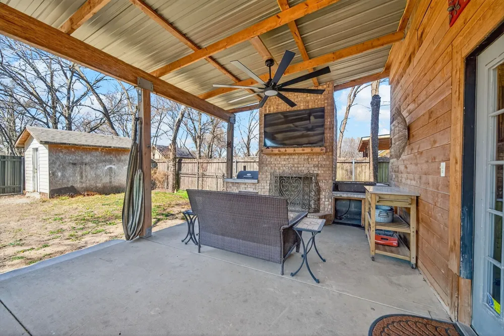 607 Bethpage Avenue Dallas, TX 75217
