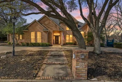 804 Wooded Crest Drive