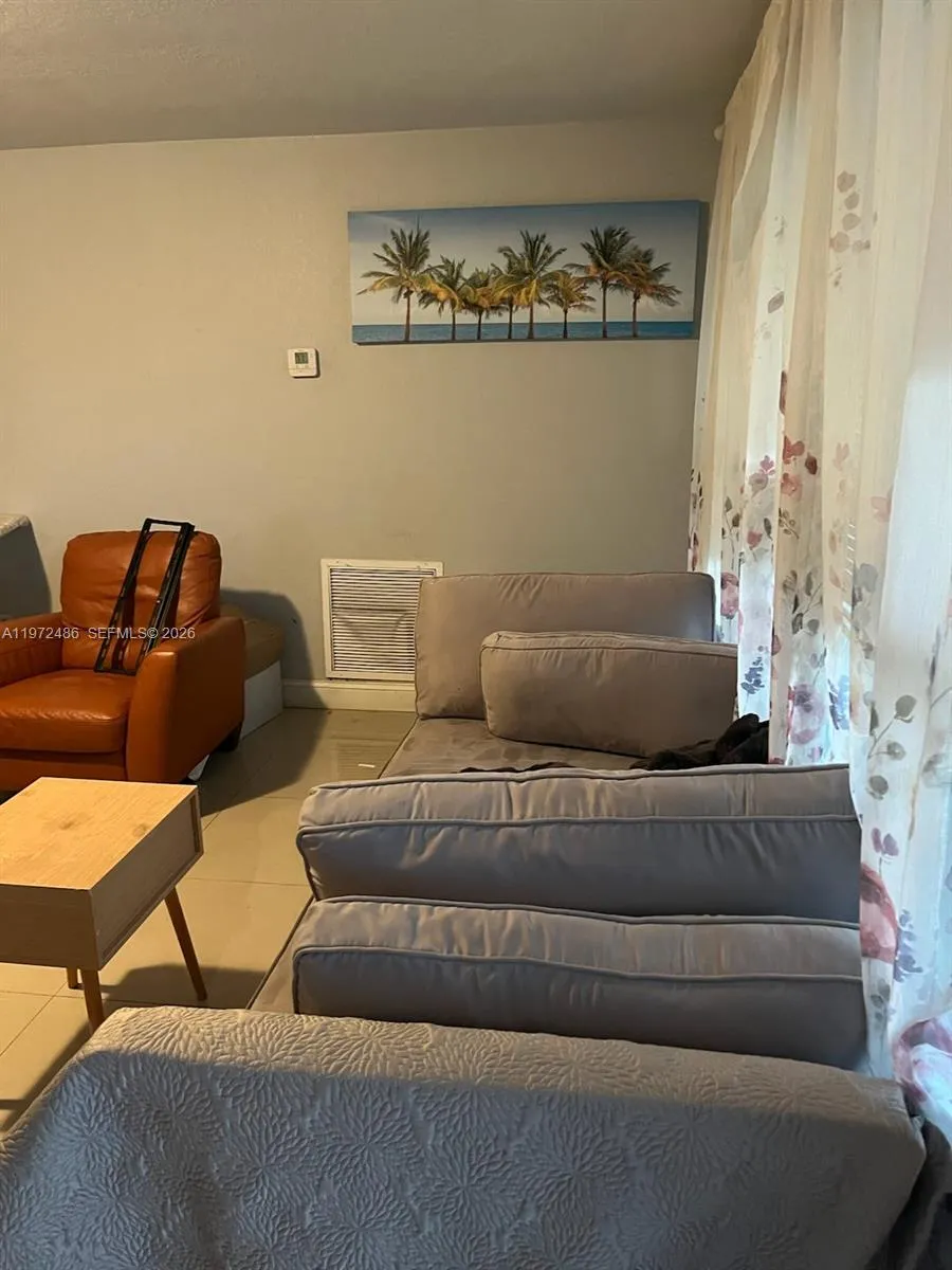 840 NE 32nd Ct Pompano Beach, FL 33064