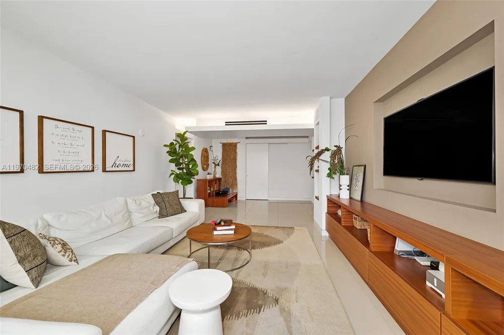 199 Ocean Lane Dr #401 Key Biscayne, FL 33149
